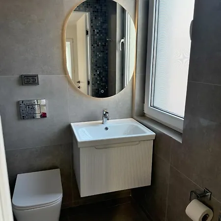 Yaremche Apartments Апартаменты *